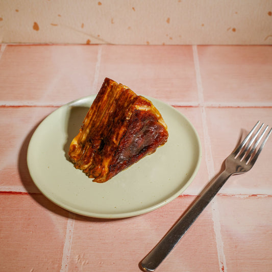 Rebanada de Crême brûlée mille crêpes - Tetesito De Limón